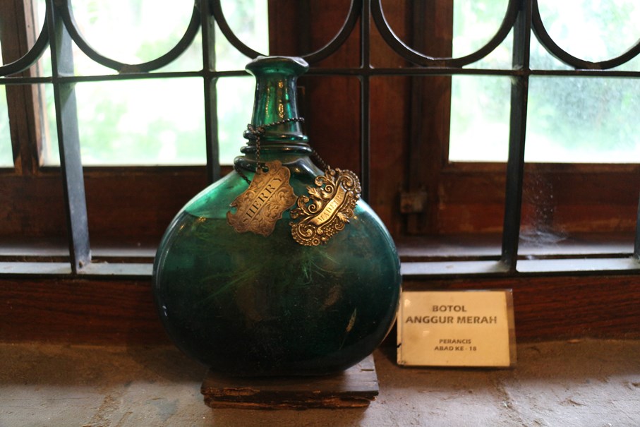 Museum Di Tengah Kebun 5