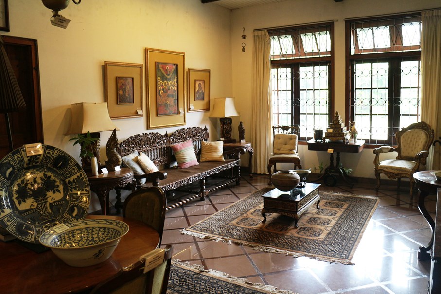 Museum Di Tengah Kebun 9